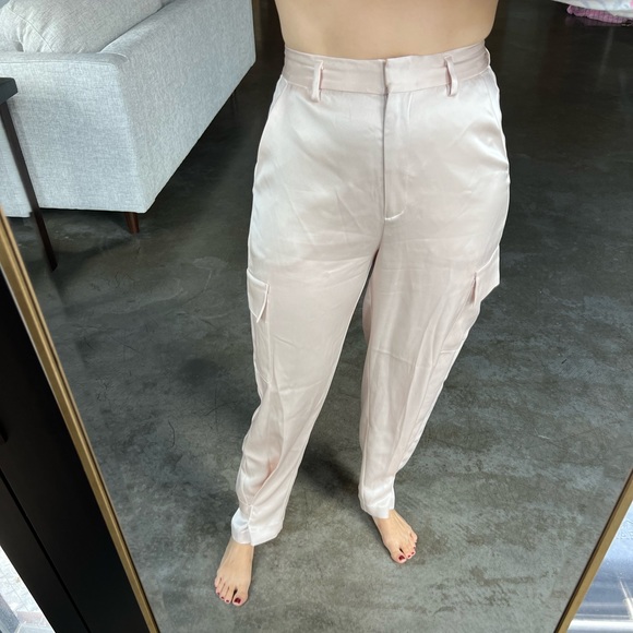 Aritzia silk cargo pant - Picture 2 of 6
